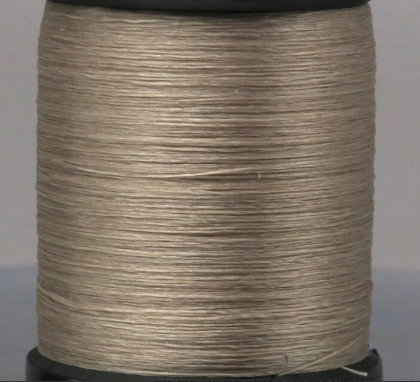 Uni 8/0 Waxed Midge Thread