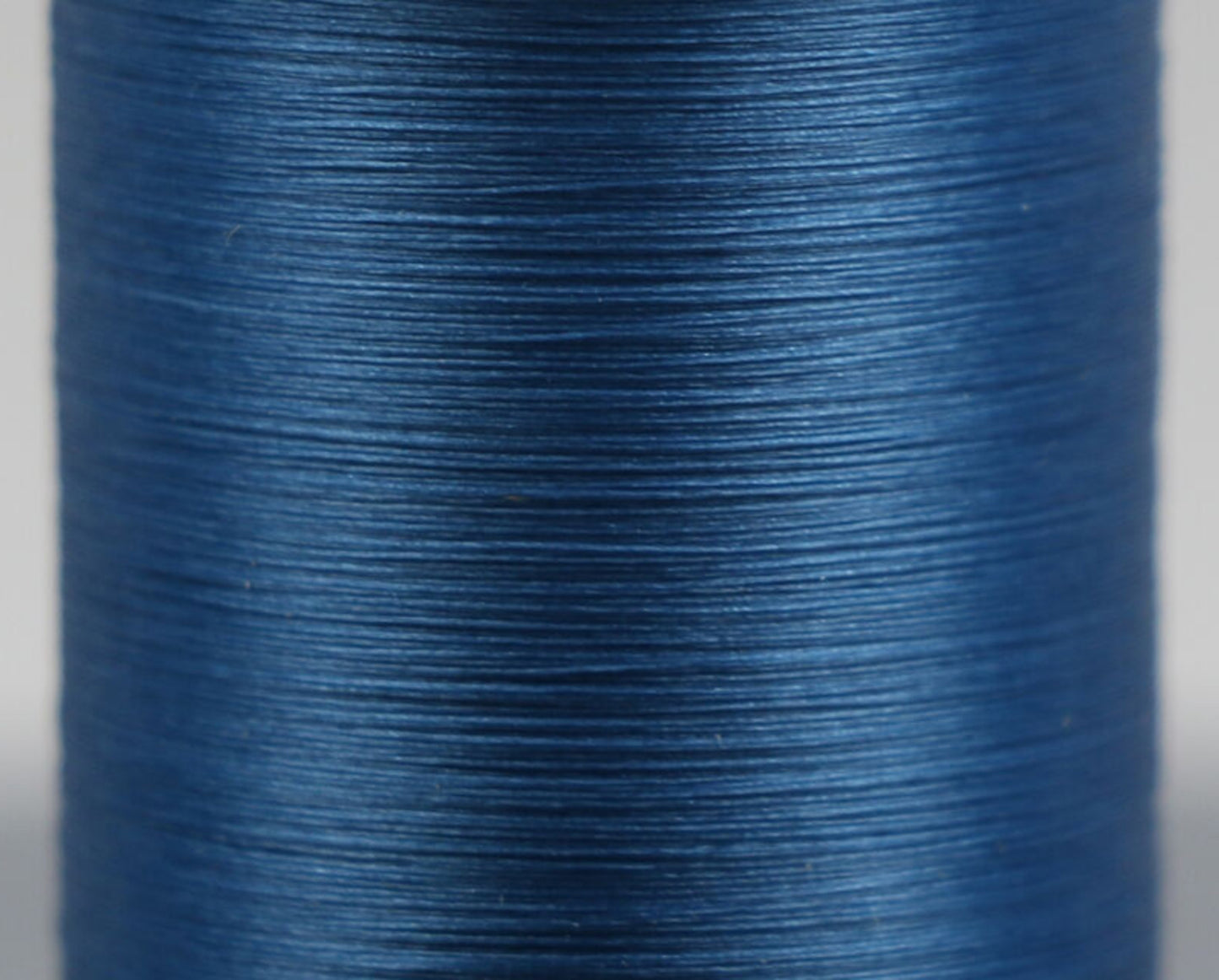 Uni 8/0 Waxed Midge Thread