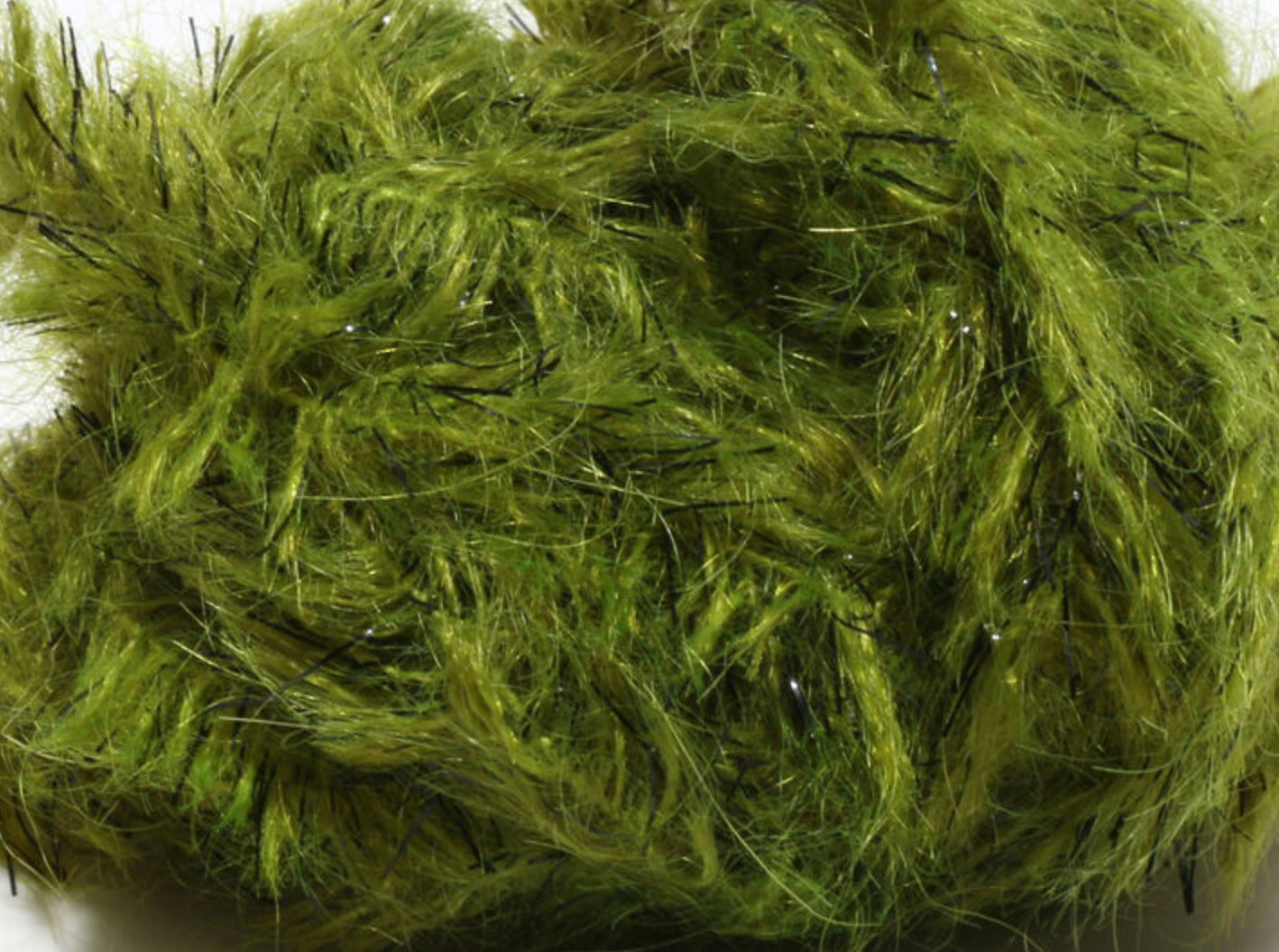 Medium 10mm Speckled Black Mohair Scruff